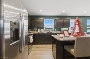 158 River Run Dr, Elyria, OH 44035 - Photo 7