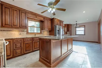 7412 Klingston Street NW, Massillon, OH 44646 - Photo 3