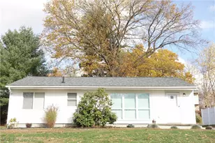 449 W Long Lake Blvd, Portage Lakes, OH 44319 - Photo 31