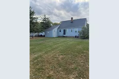 1719 E 300th Street, Wickliffe, OH 44092 - Photo 3