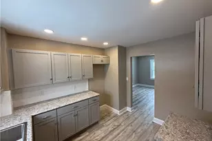 1579 Wakefield Ave, Youngstown, OH 44514 - Photo 9