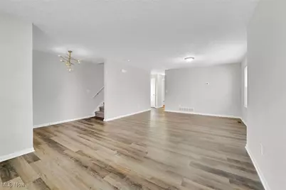 606 E 103rd Street, Loveland, OH 44108 - Photo 9