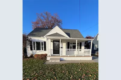 571 E Lake Avenue, Barberton, OH 44203 - Photo 1