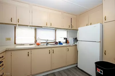 18592 Edwards #3, Doylestown, OH 44230 - Photo 11