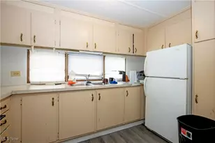 18592 Edwards, Doylestown, OH 44230 - Photo 11