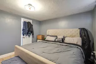 4864 E 94th St, Garfield Heights, OH 44125 - Photo 23