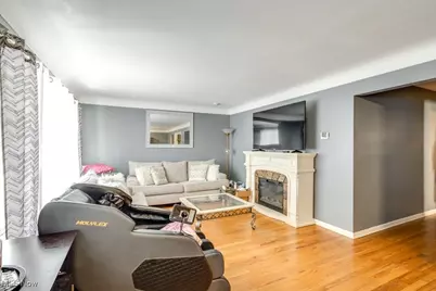 4864 E 94th Street, Garfield Heights, OH 44125 - Photo 3