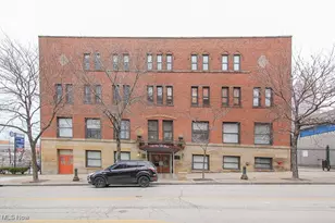 1133 W 9th St, Loveland, OH 44113 - Photo 1