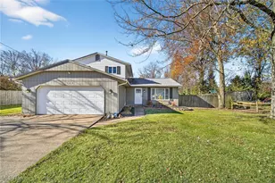 646 Dunny Ave, Sheffield Lake, OH 44054 - Photo 33