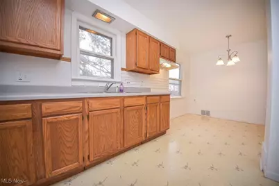 2901 Ralph Avenue, Loveland, OH 44109 - Photo 9