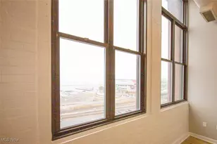 1133 W 9th St, Loveland, OH 44113 - Photo 13