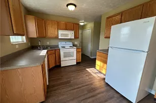 9598 Greenmeadow Rd, Windham, OH 44288 - Photo 7