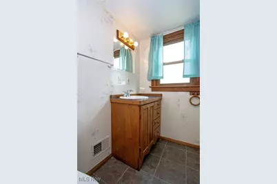 316 E Campbell Street, Loudonville, OH 44842 - Photo 21