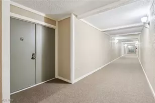 1006 Bunker Dr, Fairlawn, OH 44333 - Photo 9