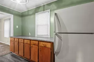 1553 Bancroft Ave, Youngstown, OH 44514 - Photo 9