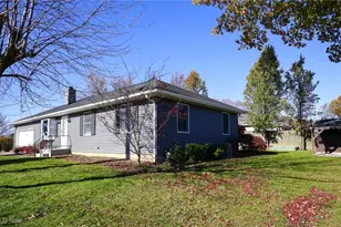 5783 Louisville St NE, Louisville, OH 44641 - Photo 3