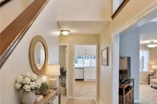 10397 W Cobblestone Ln, Twinsburg, OH 44087 - Photo 3