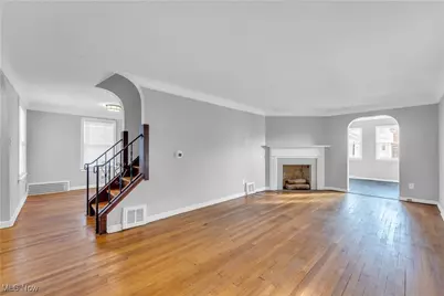 19702 Pawnee Avenue, Loveland, OH 44119 - Photo 5