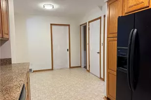 8896 Spring Valley Dr, Mentor, OH 44060 - Photo 15