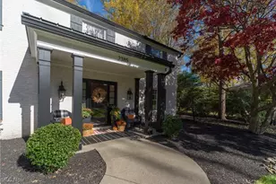 2385 Oakway St NW, North Canton, OH 44720 - Photo 3