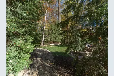 2385 Oakway Street NW, North Canton, OH 44720 - Photo 17