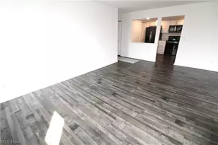 1201 W River Rd N, Elyria, OH 44035 - Photo 5