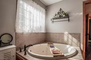 5700 Glena St, Louisville, OH 44641 - Photo 23