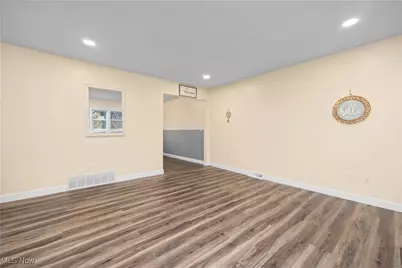 1609 Nevada Avenue, Lorain, OH 44052 - Photo 11