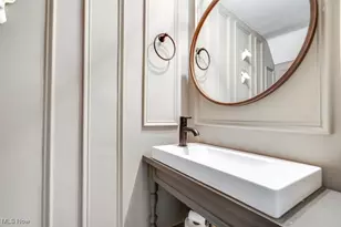 456 Merriman Rd, Akron, OH 44303 - Photo 17