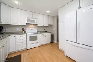 4407 Sunnyview Dr, Uniontown, OH 44685 - Photo 15