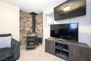 4407 Sunnyview Dr, Uniontown, OH 44685 - Photo 25