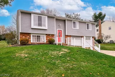 4407 Sunnyview Drive, Uniontown, OH 44685 - Photo 7