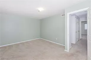 13411 Larchmere Blvd, Huber Heights, OH 44120 - Photo 25