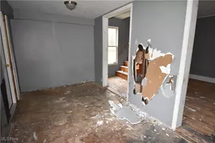 922 W 37th St, Ashtabula, OH 44004 - Photo 11