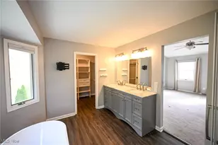 744 Lawrence Dr, Wadsworth, OH 44281 - Photo 17