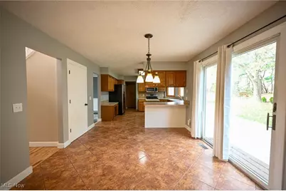 744 Lawrence Drive, Wadsworth, OH 44281 - Photo 7