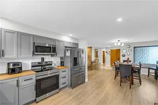 5835 Graydon Dr, Green Hills, OH 44131 - Photo 9