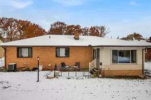 5835 Graydon Dr, Green Hills, OH 44131 - Photo 31