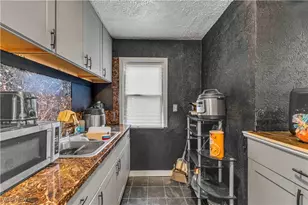 1242 E 170th St, Loveland, OH 44110 - Photo 15