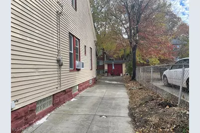 1461 Newman Avenue, Oakwood, OH 44107 - Photo 9