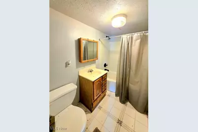 1374 Nichols Avenue, Lorain, OH 44053 - Photo 21
