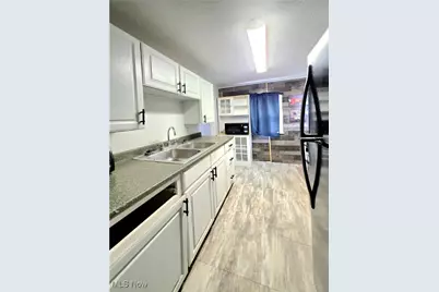 1374 Nichols Avenue, Lorain, OH 44053 - Photo 13