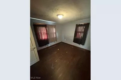 2462 Edwin Avenue, Akron, OH 44314 - Photo 9