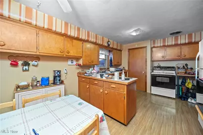 3116 Chris Avenue, Lorain, OH 44052 - Photo 9