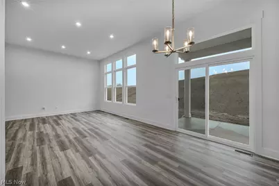 3612 Great Windsor Lane, Green, OH 44685 - Photo 9