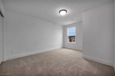 3612 Great Windsor Lane, Green, OH 44685 - Photo 23