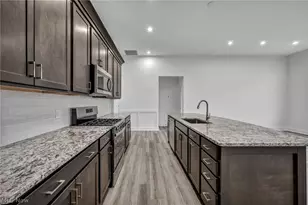 3612 Great Windsor Ln, Green, OH 44685 - Photo 11