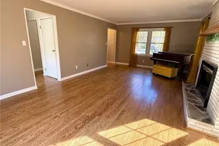 120 Woodcrest Dr, Marietta, OH 45750 - Photo 5