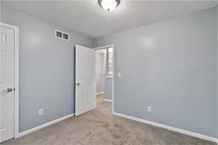 10313 Mt Auburn Ave, Loveland, OH 44104 - Photo 21