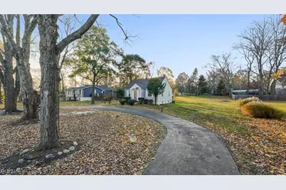 406 S Cleveland Avenue, Mogadore, OH 44260 - Photo 43